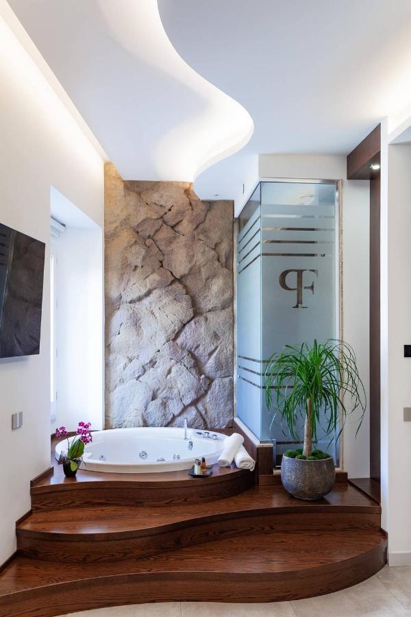 Palazzo Ferrucci Luxury Suites Cagliari Eksteriør bilde